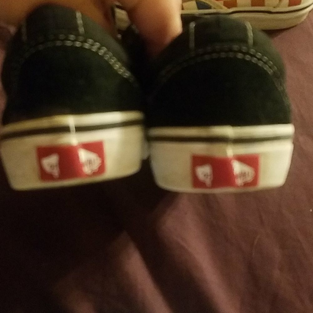 Vans    - Picture 2 of 5